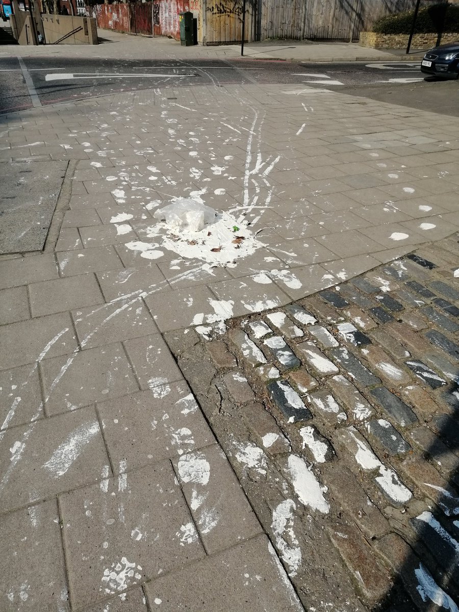 _Nina_Westby_'s tweet photo. Please be on the look out for the 'Paint Bag Bandits' - insisting on buying their paint in plastic bags, exploding these on the pavement, celebrating with mini pavement raves and running off in all directions giggling. Appalling behaviour! 😂 #randomsighting #alltheworldsmystage https://t.co/R3sqbUgcbk