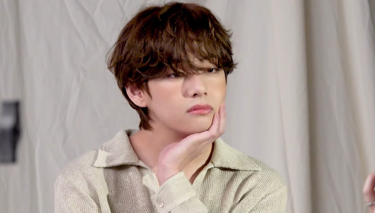 loverbtsot7's tweet photo. คนสวยเป็นแล้วรักษาไม่หาย #KIMTAEHYUNG https://t.co/8oxKYjT09n