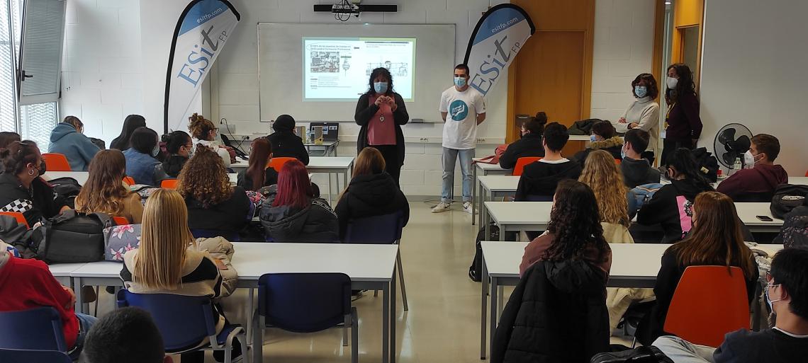 CambraTarragona's tweet photo. 🎓 La xarxa #SomFPDual continua creixent. A les Cambres de #Tarragona, #Madrid, #Navarra i #Sevilla se’ls hi sumen ara les de #CiudadReal, #Granada, #Málaga i #Murcia.
.
+ Info 👉 https://t.co/j1LUvN7zSf
.
@CambraTarragona #SomosFPDual #formació #ocupació #empresa #Tarragona https://t.co/9rQZRq8LsT