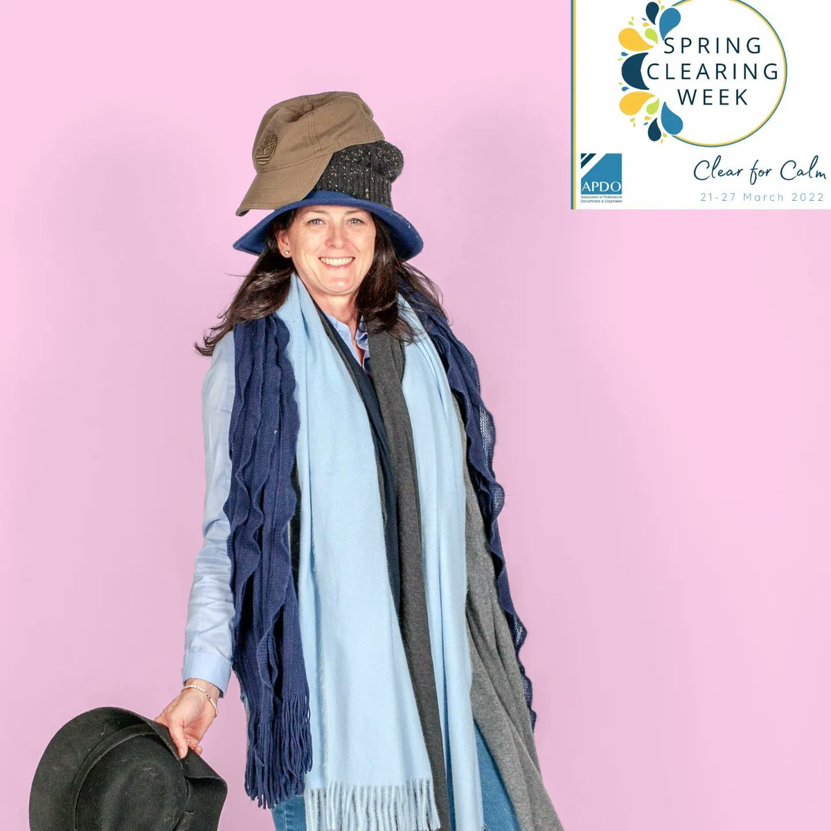 HarmonizedUk's tweet photo. Day 1 #springclearingweek
Your hallway!
Too many shoes, coats, hats and scarves on display?
#declutter items you no longer need/use.
Put away winter clothes.
Just leave this seasons clothes out.
Flowers and candles are always great in a hall.
@apdouk https://t.co/kS0wTBBpcK