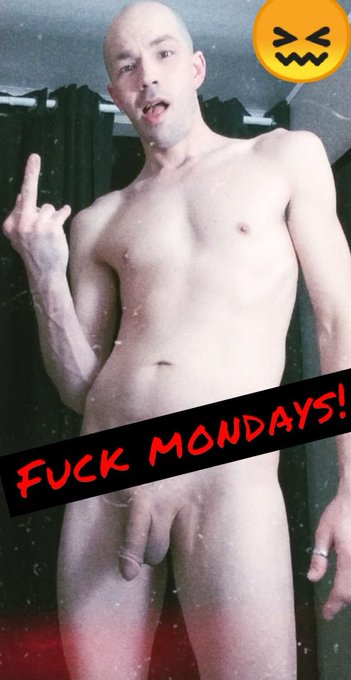 Mondays..... 
#gaynude #gaynsfw #fuckmondays #gayselfie #gaypup #gaykink #gaybald #gaycock #nudemen #gaybottom