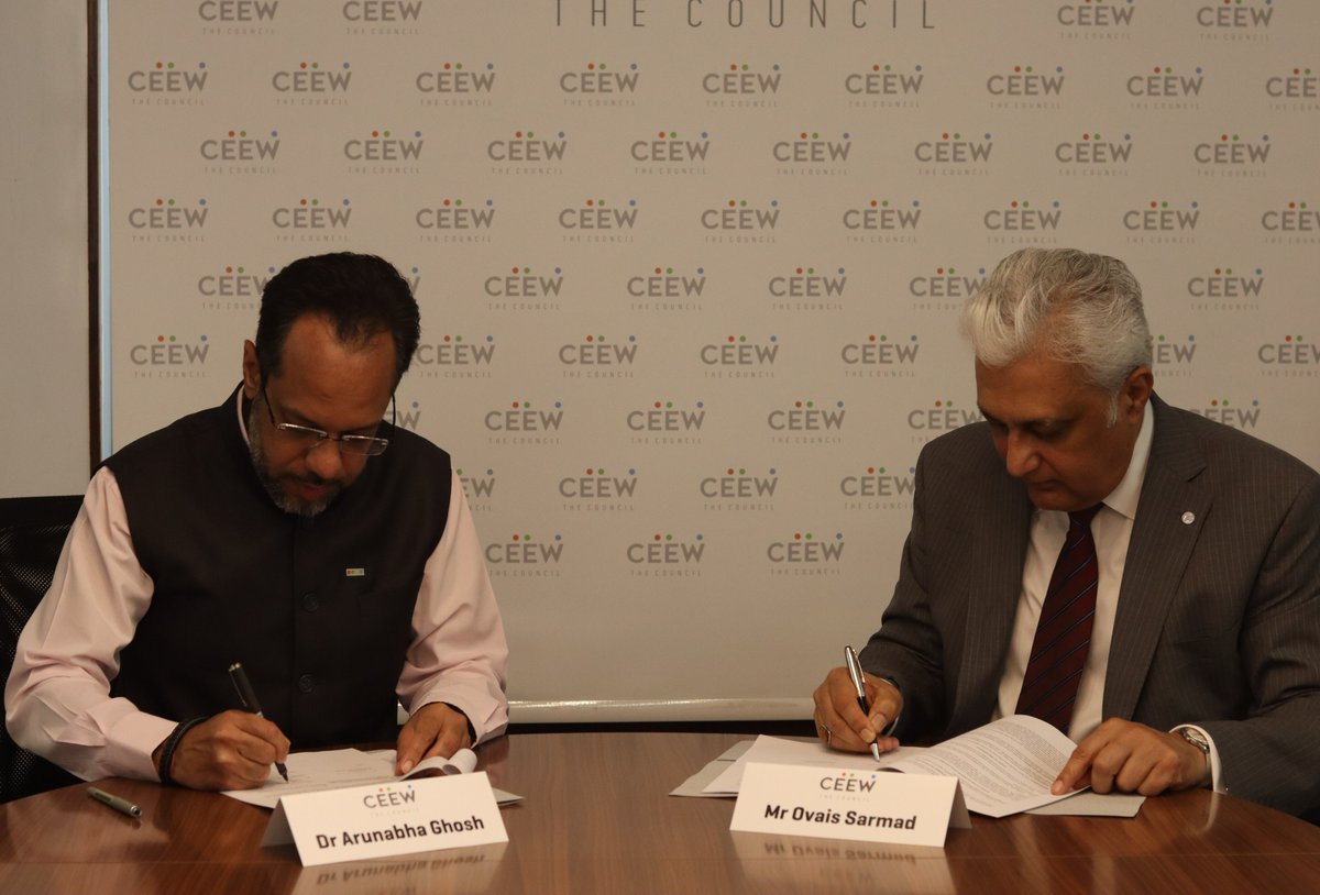 CEEWIndia's tweet image. We are delighted to announce a strategic partnership with @UNFCCC to build the capacity of developing countries to report on #climatechange. The partnership will involve the development of a framework and tools that will enhance their reporting capacity.

#ClimateAction #Climate