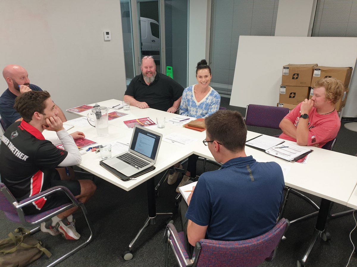 coachmoorej's tweet image. HUGE thank u to Mckinnon Cougars DoC &amp;amp; Founder of @Forward_Pivot: @DarrenAndo_. Sharing knowledge, processes &amp;amp; lessons with @BasketballNSW Directors of Coaching &amp;amp; Development Officers. Thought provoking &amp;amp; plenty shared! Great effort by all for Monday night learning 💙🏀📈