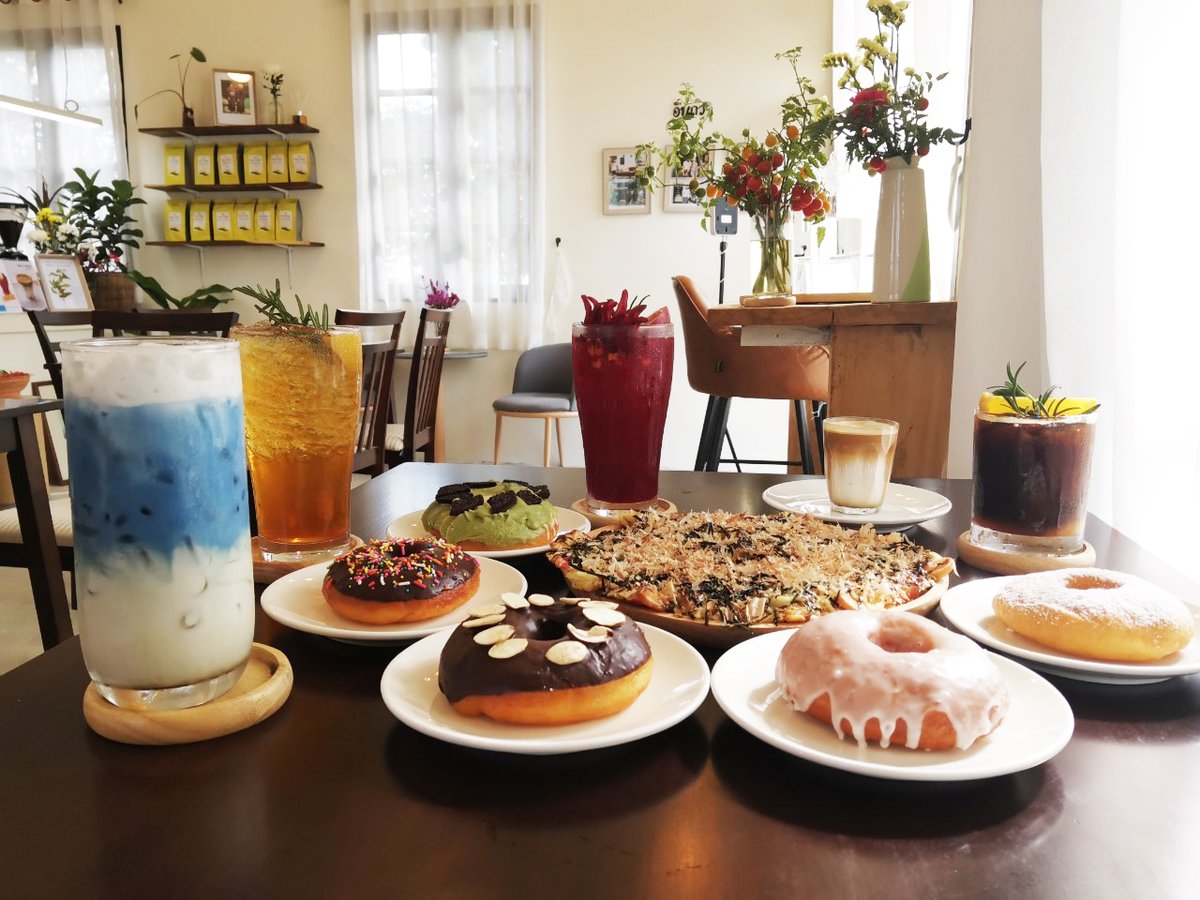 intawaa's tweet photo. Intawaa Cafe 
โดนัทโฮมเมท ส่วนผสมแป้งข้าวอีสาน และไข่ไก่จากชุมชน 09.00-19.00 น
พิกัด : https://t.co/QvJcfNuIik
#intawaa #อินถวา #hommadedonuts
#คาเฟ่โคราช  #รีวิวโคราช #korat #ReviewThailand #reviewkorat #อร่อยไปแดก #นครราชสีมา #รีวิวอีสาน 
@ReviewEsan https://t.co/wW8LHUlx44