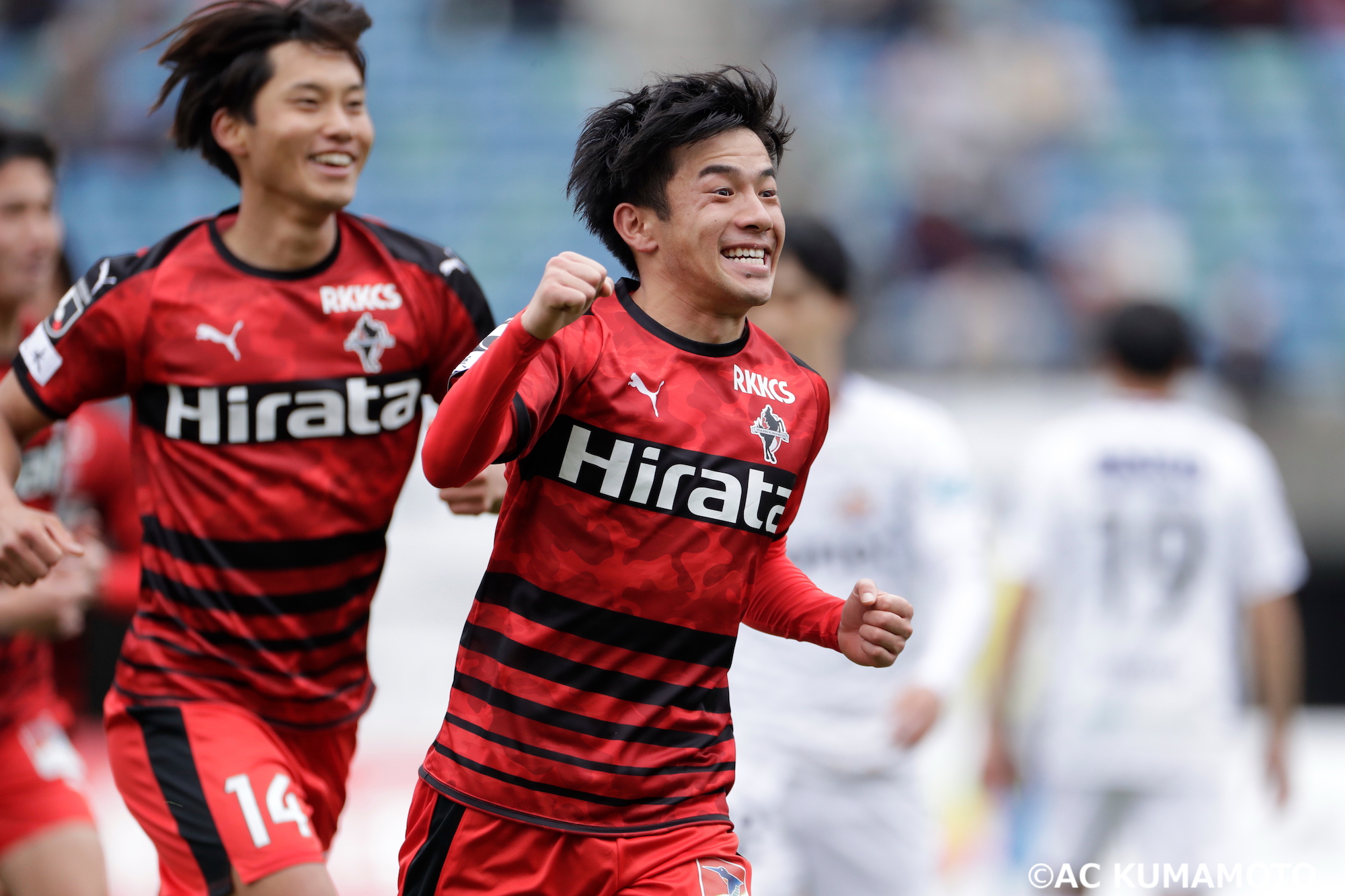 ロアッソ熊本 Official 坂本亘基 選手 ここ数試合 先に失点する試合 が続いていたので まず無失点で抑えるというのと先制点を取るという目標を掲げて試合に入りました 結果2 0というかたちで終われてすごく嬉しいです コメントの続きは