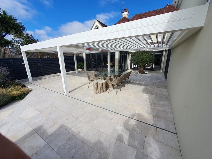 Lanai Iris installation in Guernsey.

Two units were coupled together with LED lighting and heaters. 9 metres x 8.8 metres.

Please contact us on info@lanai-outdoor.co.uk with any enquiries.

#Lanai #Iris #OutDoorlife #LiveLifeOutdoors #DineAlfresco #GardenLifestyle