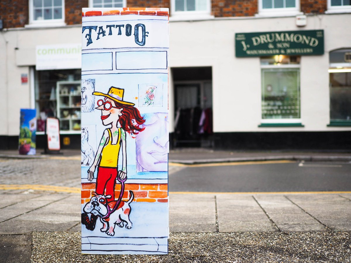 I was recently commissioned to paint 16 #streetart designs for <a href="/ThatchamTC/">ThatchamTownCouncil</a> to decorate the bollards along the #HighStreet They all feature views of #Thatcham and I even squeezed in a cunning #fox prowling by #StMarysChurch