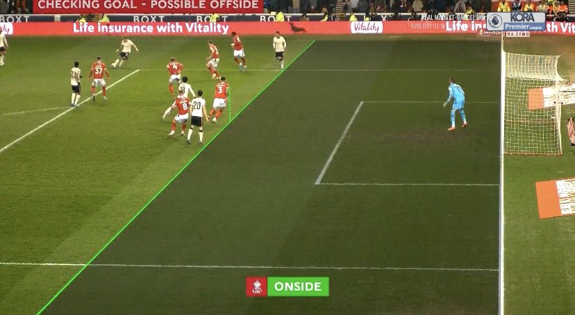 IE_Backofthenet's tweet photo. @NarcolepticGuy All about the angles. 😂 https://t.co/61MW55xfFL