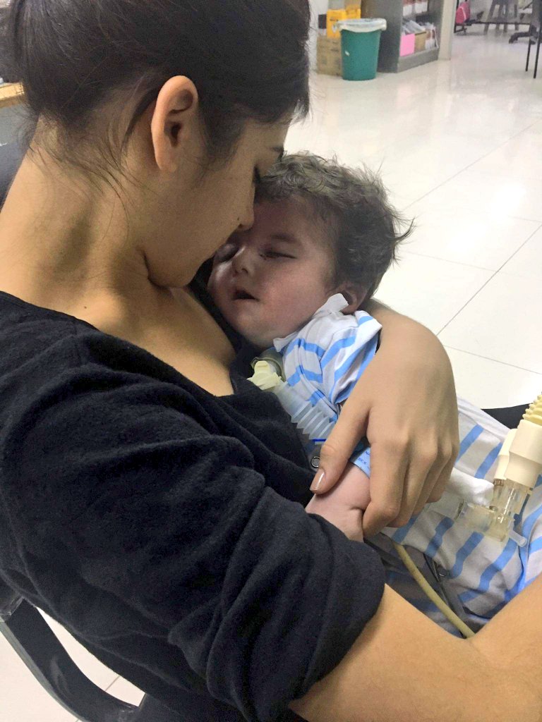 marjoha07's tweet photo. Hace 3 años llegabas a mi vida para cambiar todo en mí, y a pesar de que tu camino a mi lado fue corto, estoy feliz por haber tenido la dicha de conocerte. 💞
Te amé, te amo y te amaré eternamente, mis más lindos deseos al cielo para vos, ángel de mi vida ❤️
¡Feliz cumple! 🎂🎈🕯️ https://t.co/jHlb0Ixzix