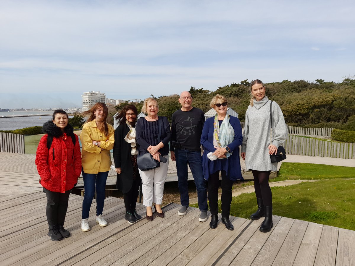 lessablespresse's tweet photo. #SalonRDVF
L'Off. de Tourisme #sablesdolonne a accueilli ce WE 2 groupes de tour operators (Afrique du Sud, Brésil, Israël, USA, Lettonie, Espagne, Portugal, Autriche, Roumanie, Canada)
Au programme thalasso, bungypump, trottinette, présentation de la course 2022 @ggr2018official https://t.co/a8oJXwI5lG