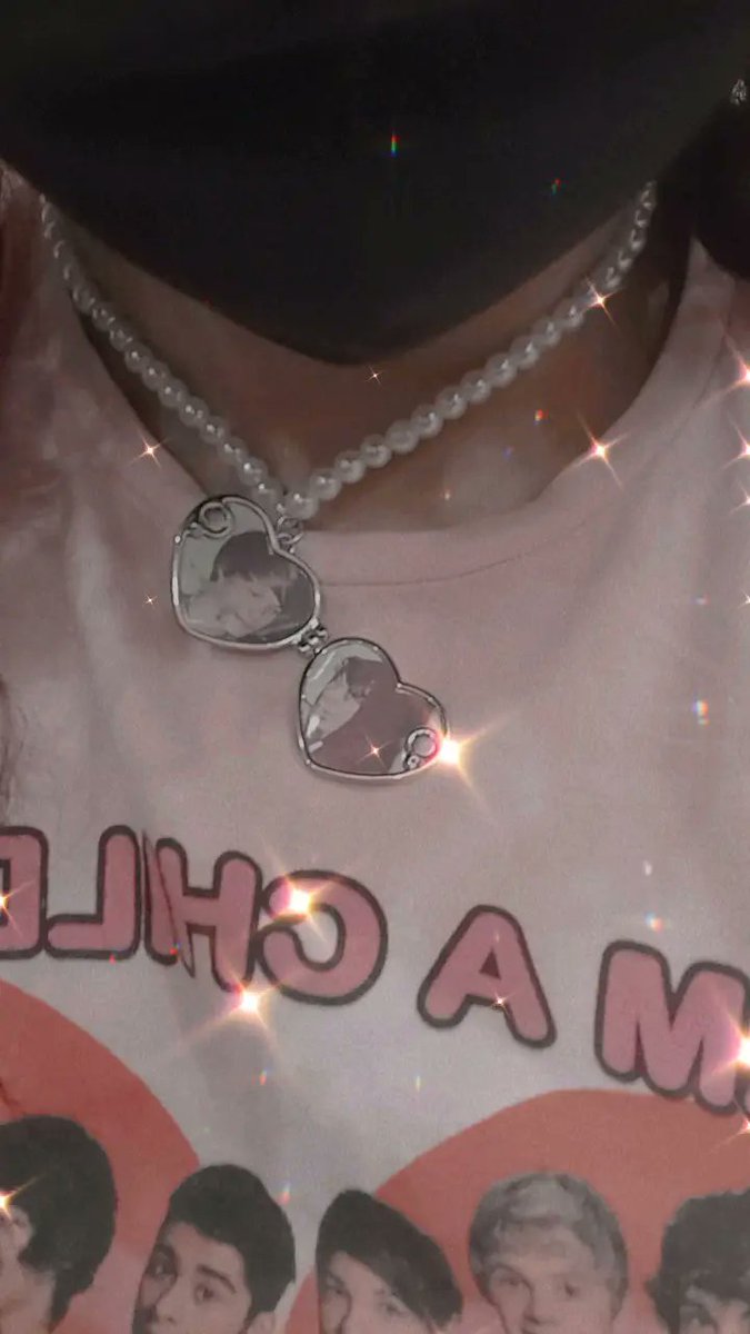 CARA EU ACABEI DE GANHAR O MELHOR PRESENTE DA MINHA VIDA
<a href="/usemaranta/">M A R A N T A</a>