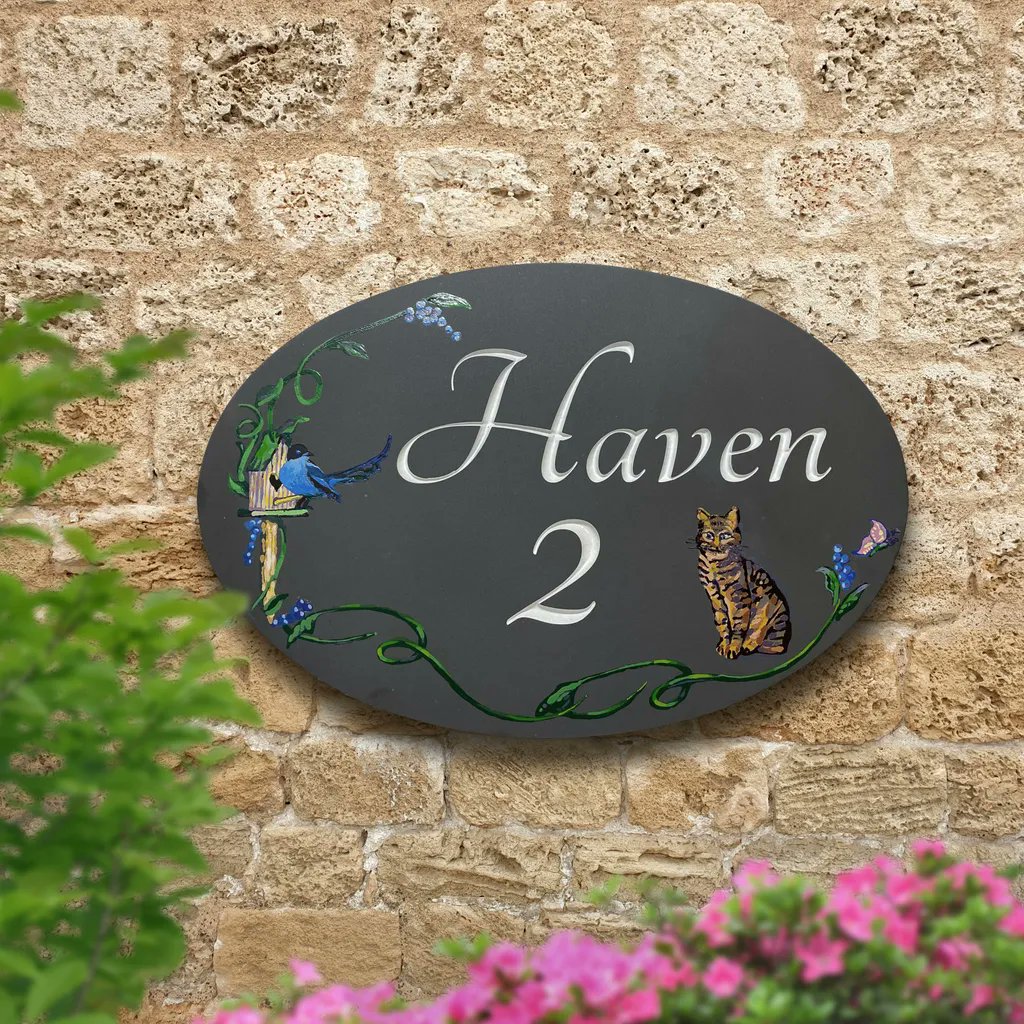 Our talented artisan painter is able to put their hand to any design whilst using our special enamel paints ensuring that these plaques are suitable to kept outside 🎨