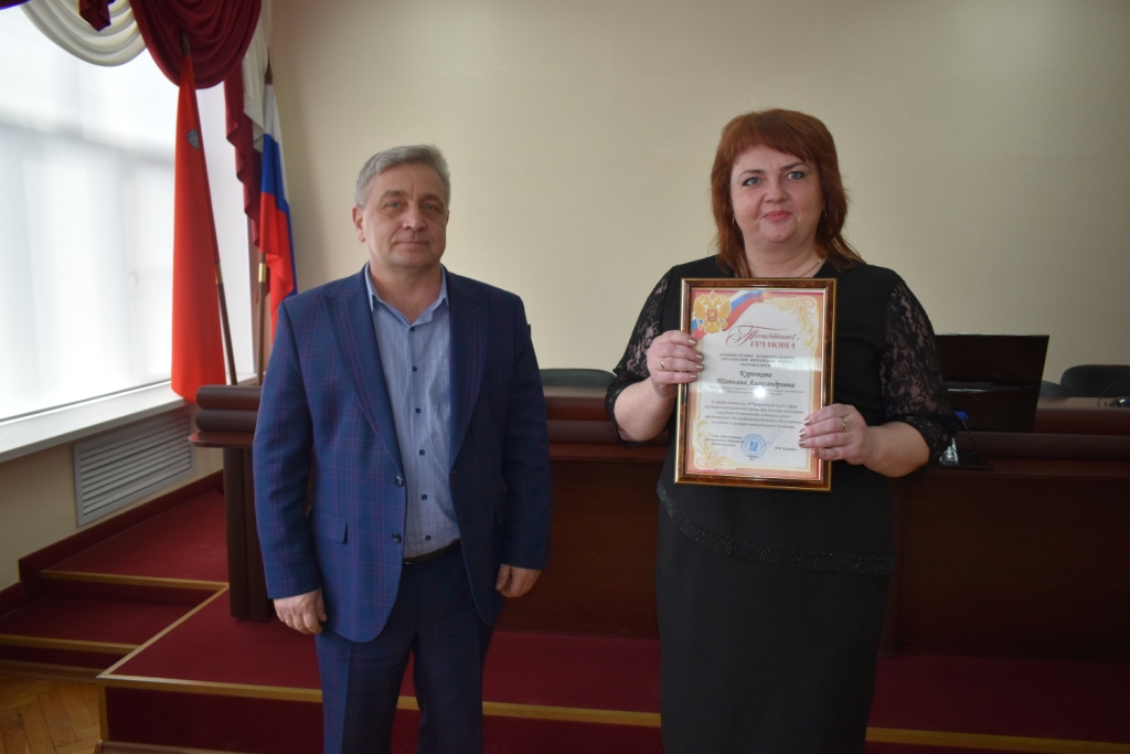 adm_kireevsk's tweet photo. @Tularegion71 В районной администрации поздравили работников сферы ЖКХ с профессиональным праздником https://t.co/ralQWoyY5H https://t.co/6ho2pLSyK6