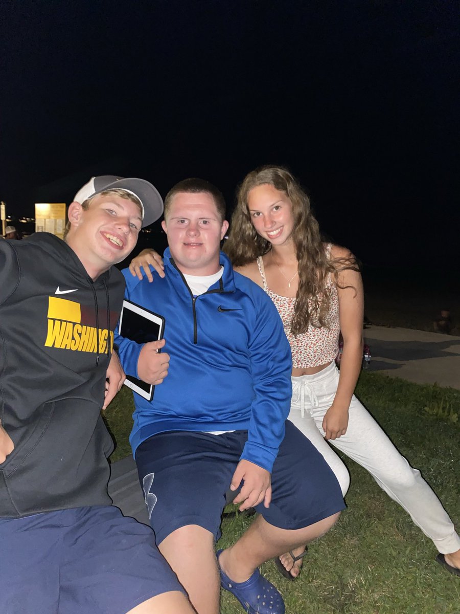 AaronRobb5's tweet photo. Today 3/21 is #WorldDownSyndromeDay! Today we celebrate @HaydenRobb12 who, for almost 21 years, has enriched the lives of our family, friends, and community. Celebrate #downsyndromeawareness and inclusion! @NDSS https://t.co/54si2B0pgf