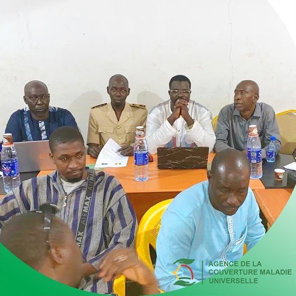 acmu_senegal's tweet photo. Le Service régional de l'Agence de la Couverture Maladie Universelle (#CMU) à #Tambacounda a supervisé, du 15 au 18 mars 2022, un atelier visant le partage des textes et conventions de la future Unité départementale d’Assurance Maladie (#UDAM) de #Goudiry.
#Sénégal #santé https://t.co/TaL9NeYwvk