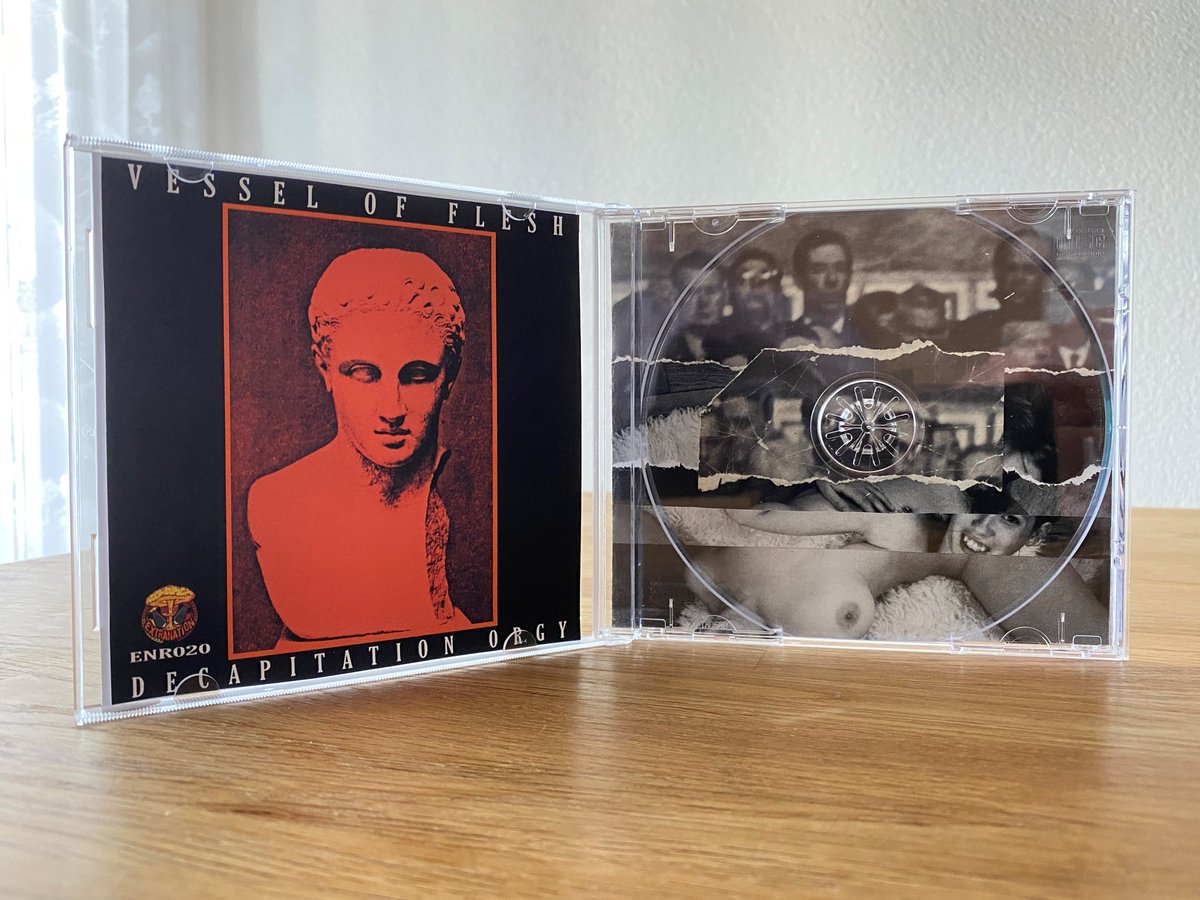 ExtranationRecs's tweet photo. Out Now!

ENR020 Vessel Of Flesh - Decapitation Orgy
https://t.co/8w9CbjGW6E

Homemade CDr comes with a double sided analog collage. 
Each collage will be unique, so every copy will be completely different.

#ENR020 #ExtraNationRecords #vesselofflesh #homemade #cd #analog #noise https://t.co/9banUgHrrO