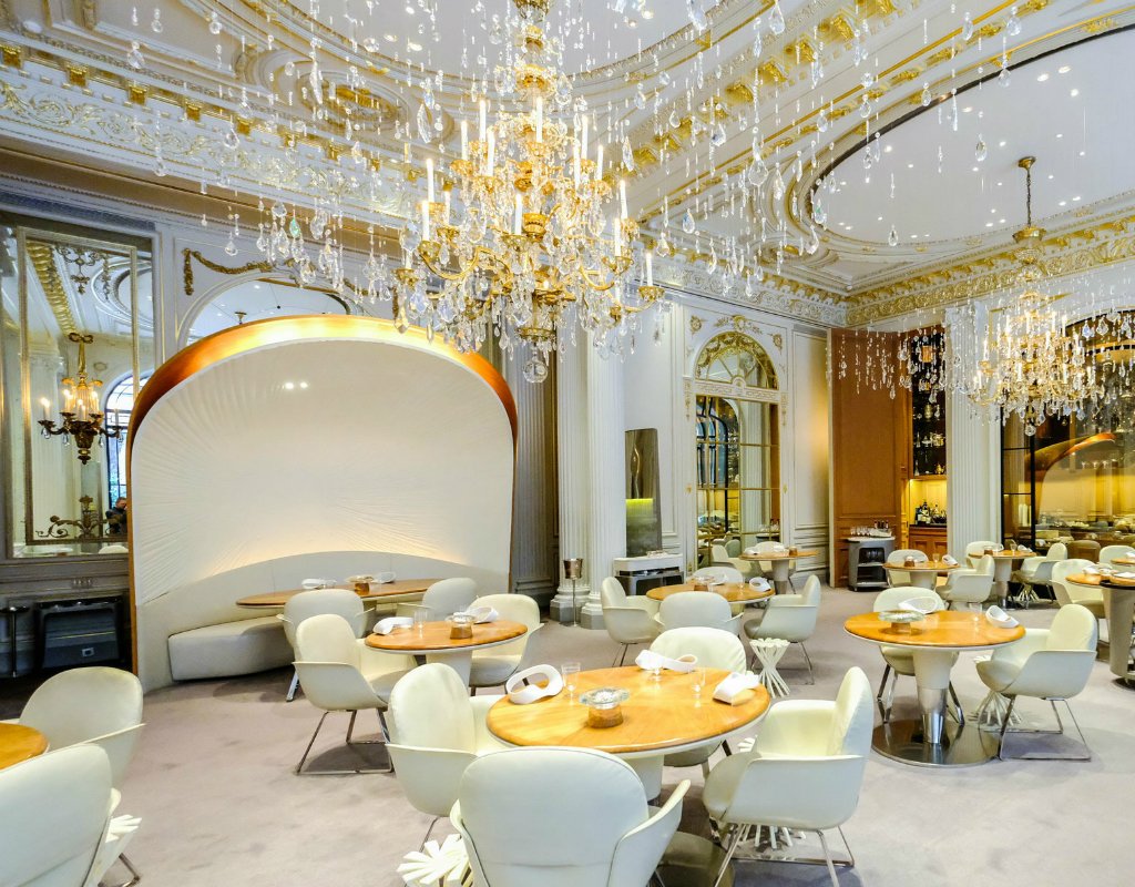 by_crv's tweet photo. Vous aimez découvrir de nouveaux restaurants ? CRV met à votre disposition ses meilleures adresses afin de vous permettre de manger dans les restaurants les mieux notés, de faire vibrer vos papilles dans des restaurants étoilés.

#CRV #luxe #restaurant #gastronomie #chef https://t.co/5RZK54UQ7h