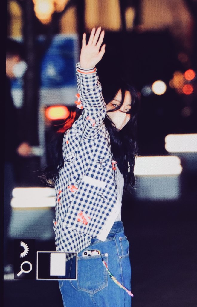 Blue Moon tweet media