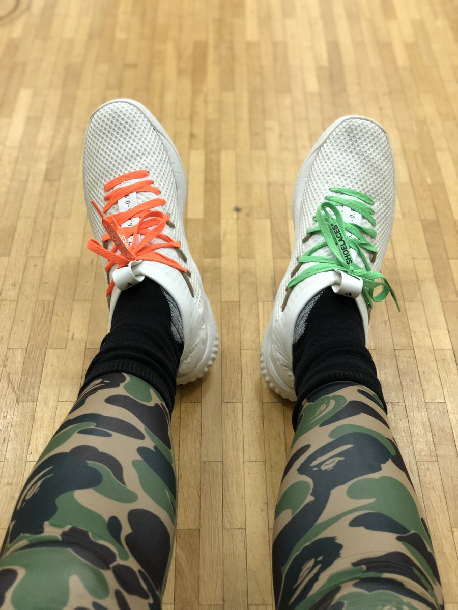 MDouble09's tweet photo. @coach_hamo @JedenTagNBA Dames, Brons &amp; Kyries … https://t.co/wDlKRDM8Aw
