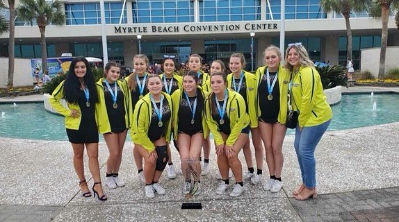 AV Varsity Cheerleading tweet media