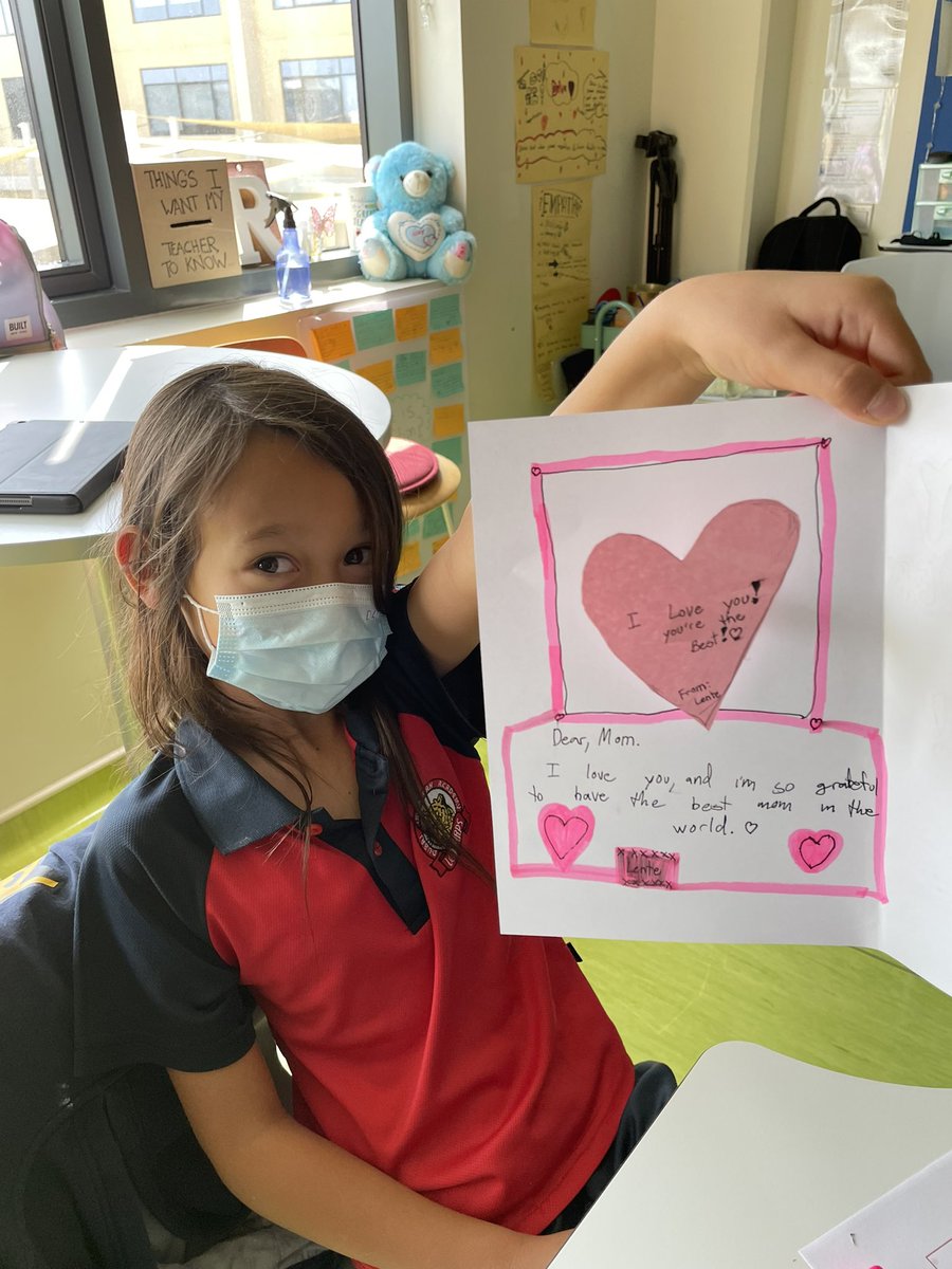 msriaz_'s tweet photo. 4RR kiddos wishing a very Happy Mother’s Day to all the lovely mommies out there! You all rock! 🤩 #HappyMothersDay @DAAElementary https://t.co/CSYFX5Qv3B