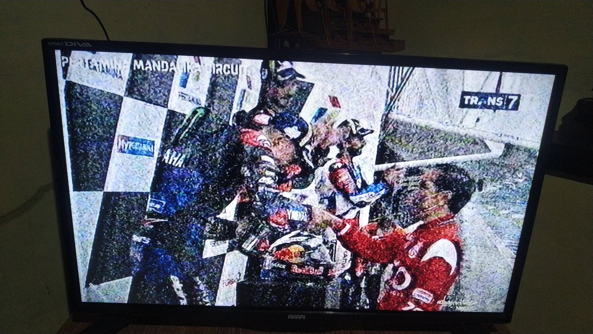 StwSex1's tweet photo. Selamat @oliver atas kemenanganya di balapan moto gp mandalika https://t.co/E6jVlfaXDE