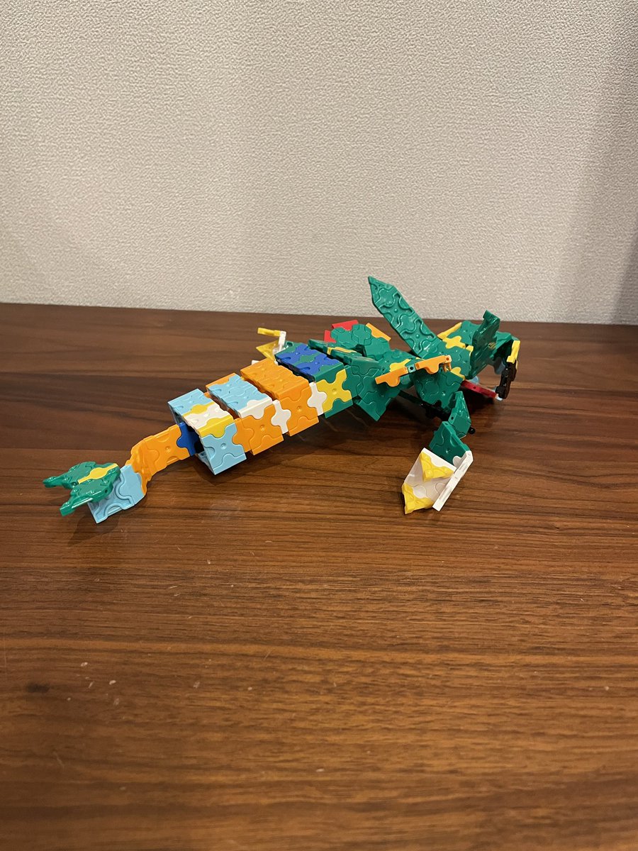 REDO74986242's tweet photo. ニックネーム：じんじんタイトル：レックウザ2年齢：5歳 @LaQbl  #2022年3月LaQ芸術祭

レックウザをまた作ってみた！ https://t.co/SKa7dnLCzj