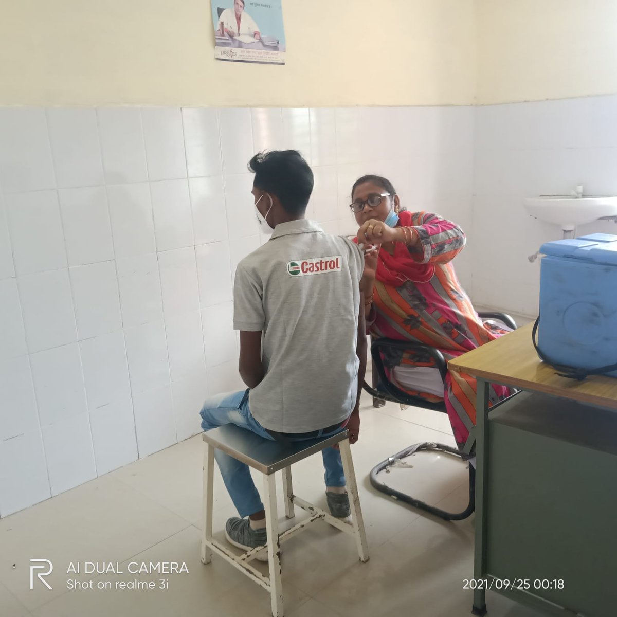 LearnetSkills's tweet photo. Catch some glimpses of the activities conducted under #SarthiMitra, a #CSR project by @Castrol_India. Along with the skills imparted, we also ensured that truck drivers get vaccinated against #COVID19 for their protection.
#SkillIndia #Skill4Jobs #SkillforHealthyIndia https://t.co/LXzwyaafOV