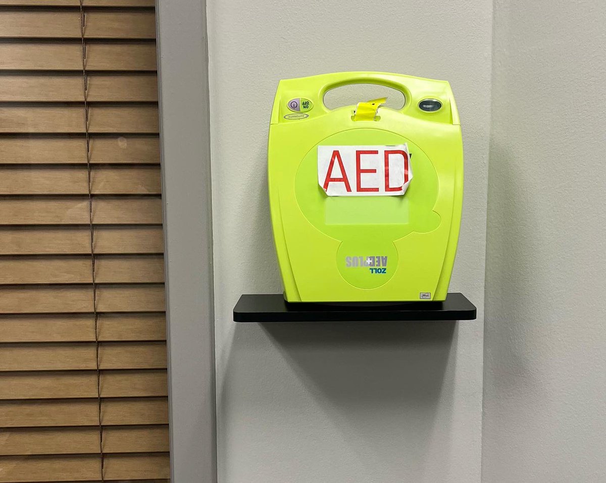 SafetyCustom's tweet photo. Aztec Services Group, Inc. keeping their employees #safetystrong w/ #cpr #firstaid #aed training.  Thank u Aztec for supporting a local small business.  #safety #training #cprtraining #safetyfirst #safetyalways https://t.co/DQu3KsH1OO