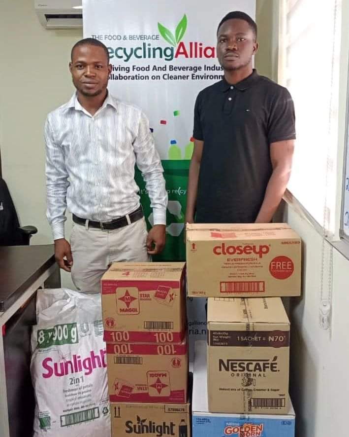 Thank you @FBRA Nigeria for your constant support towards our Recycle and Reward (RnR) and the goal of environmental sustainability. ✊🏾♻️
.
.

#ItPaysToRecycle #EnvironmentalSustainability #CreateDontWaste