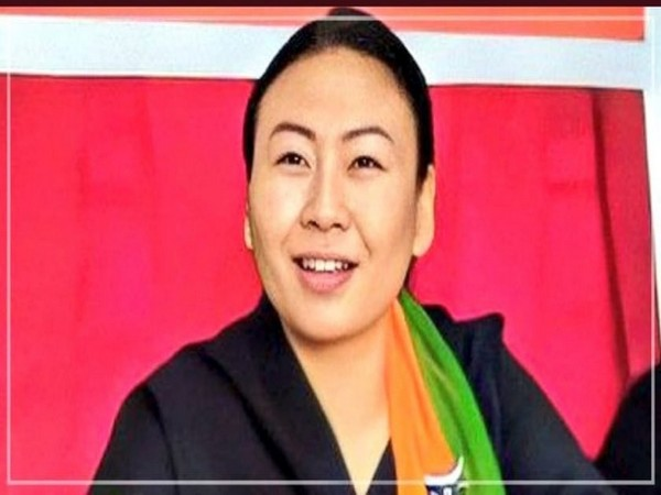 ani_digital's tweet photo. BJP gets its first woman Rajya Sabha MP from Nagaland

Read @ANI Story | https://t.co/YndgQjFnAa

#Nagaland #RajyaSabhaElections #PhangnonKonyak https://t.co/TXK5IQDDzu
