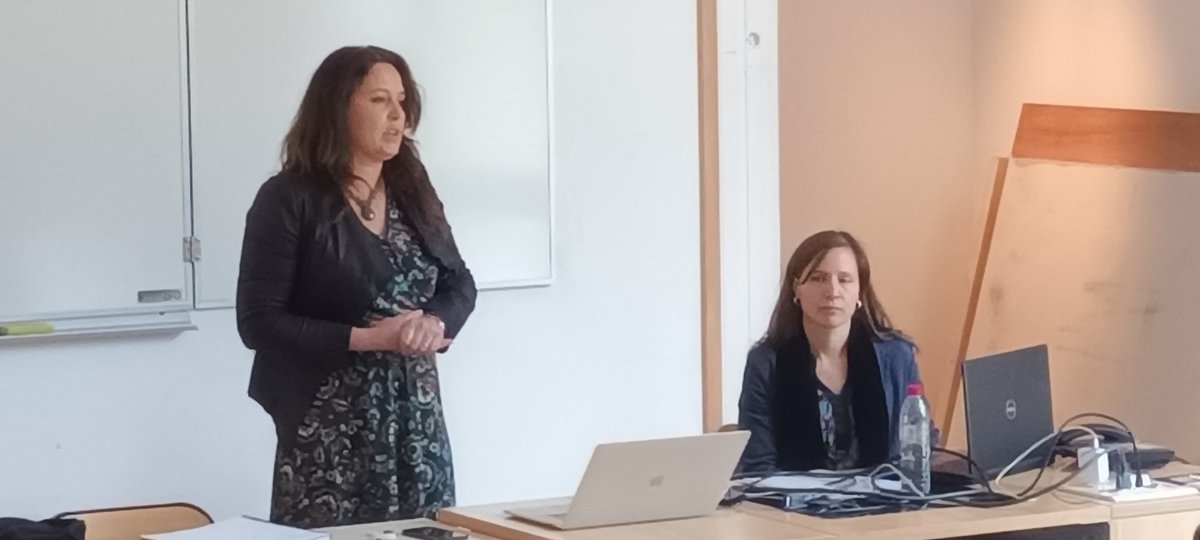 [Conference] @DumontBoyer, Vice-Présidente #RSE à l'<a href="/Univ_St_Etienne/">Université Jean Monnet Saint-Étienne</a> présente la démarche Responsabilité Sociétale de l’Etablissement. A l'IUT des ateliers participatifs seront réalisés autour des thématiques: qualité de vie au travail, qualité de vie étudiante et environnement.