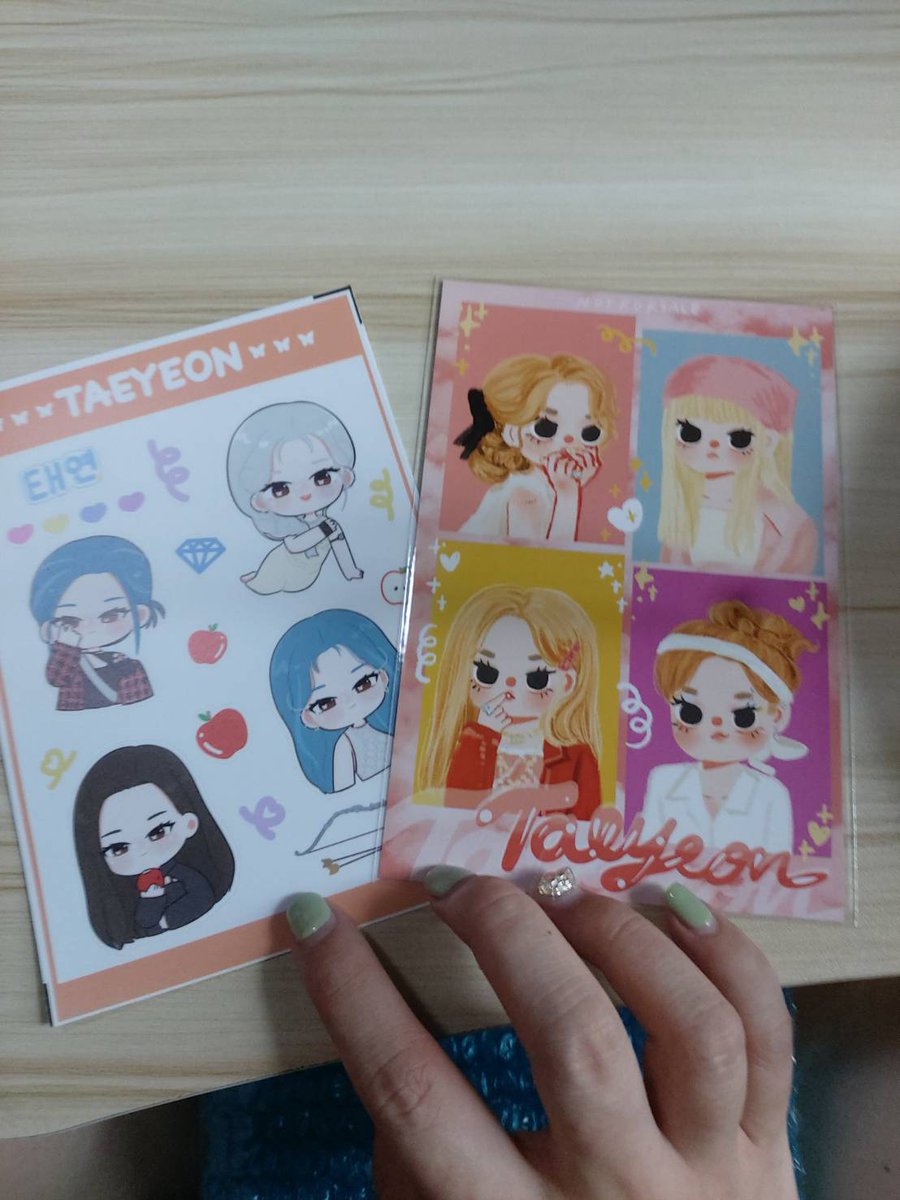 Sz__ONE's tweet photo. ได้รับบั้มพี่แทแล้วคับ ของมาก่อนเลขแทรคคนรับตกใจเลย555 มีของแถมน่ารักๆด้วย ขอบคุณมากค้าบ
#parenereview https://t.co/IaFoYCYn8f
