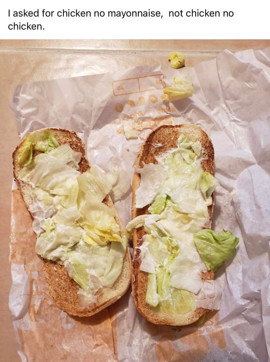 crochetchik's tweet photo. @BurgerKing hmmm 🤔 no reply from the restaurant.  So it’s ok that when you order a chicken sandwich no Mayo that you get this? Oh I see how this works now https://t.co/bv3oFoObWu