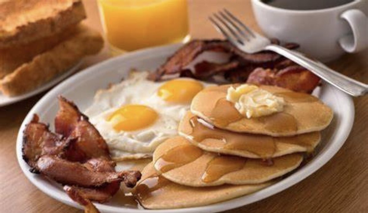 RhondaL22188757's tweet photo. @grndtheftbacon Love me some Bacon 🥓 @gerrilady64 @IRISHWARRIORPK @Mysteeria https://t.co/DPkjFwv3M2