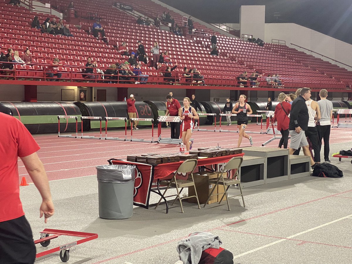MSPatriotsTrack's tweet photo. Off to a great start in the 3200m Run 

Madeline 13:17.59 (4th place)  
Kelsey 14:04.20 
Abby  15:21.30 https://t.co/H9ztjagFHM