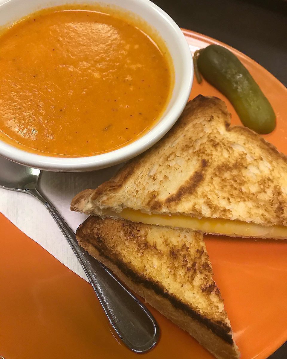 bistroongaetzrd's tweet photo. Happy Monday everyone.

Homemade TOMATO BASIL SOUP &amp; our SIGNATURE GRILLED CHEESE SANDWICH are on feature today.

See you for lunch and support your local restaurants. https://t.co/J7mxspj2EC
