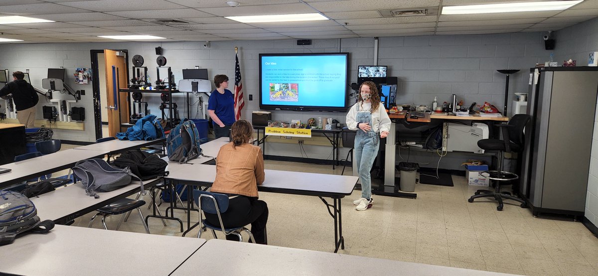 Gluckaneering's tweet photo. Presentations to @DENSOAutoParts and @clevelandhightn Administration have taken place for our Engineering Design and Development class! Thanks to these contacts for giving feedback, guidance, and encouragement! @CCSCTE https://t.co/iY2VTLOBYV