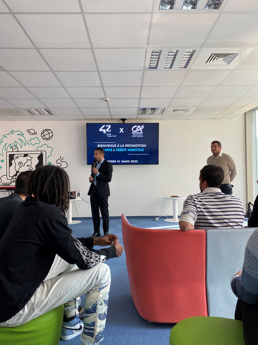 credit_agri_PCA's tweet photo. #PARTENARIAT 🚀

Aujourd'hui c'était la rentrée de la promotion @credit_agri_PCA x @42NiceSud ! 💼
Nous sommes fiers de donner notre nom à cette promotion et d'accompagner ces apprentis #codeurs du #territoire tout au long de leur cursus !

@sbenoussaid 
#ecole #digital https://t.co/V8VtWZ1bn4