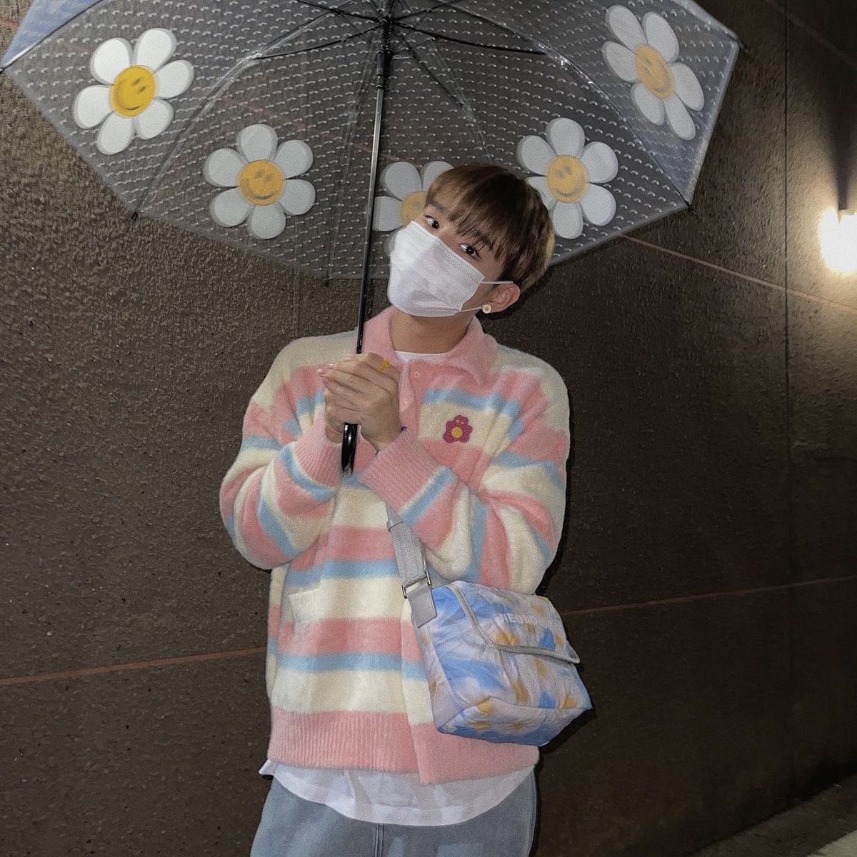 yerinfix's tweet photo. SOMETHING SOMETHING DUALITY WOAHHH HE’S SO CRAZYYYYY https://t.co/vEToena7LZ