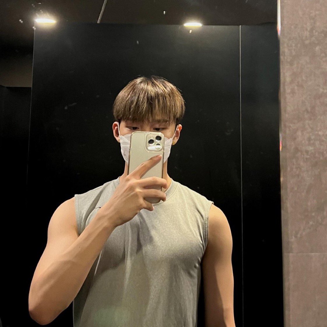 yerinfix's tweet photo. SOMETHING SOMETHING DUALITY WOAHHH HE’S SO CRAZYYYYY https://t.co/vEToena7LZ