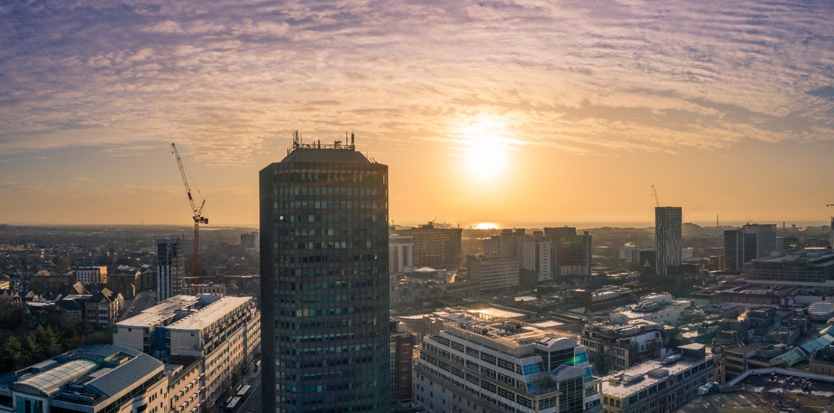 Not a bad view from our 400ft office window. 😎

📍- Cardiff City Centre

#photography #drone