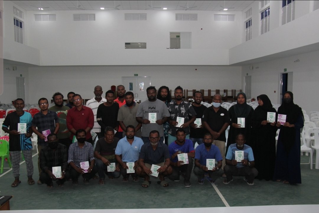 aisee68's tweet photo. Heightened hopes fr #LocalTourism after awareness sessions n distribution of booklets on #GuestHouses and #Homestay; friendly n amicable welcome by key women and stakeholders enhancing natural beauty of "bigger-island" vistas in #Hulhudhuffaaru; amidst beautiful #RaaAtoll. https://t.co/gltmAP3DR6
