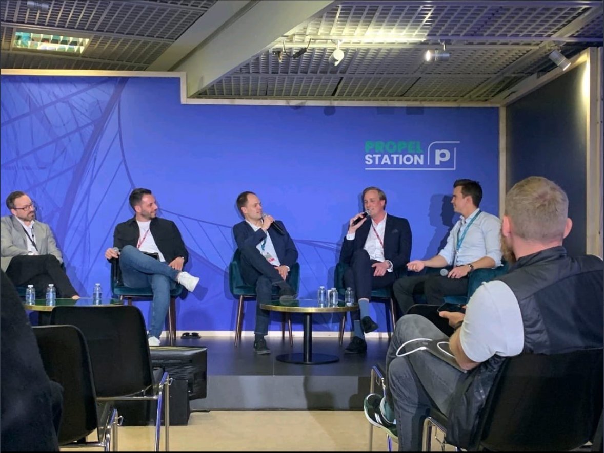 Zoë Berman tweet media