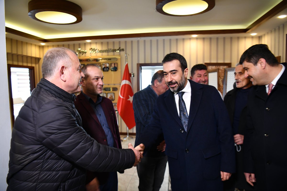 AkpartiAnkara's tweet photo. İl Başkanımız @hakanhanozcan, Kahramankazan ilçe başkanlığımızı ziyaret ederek ilçe teşkilatımız ile bir araya geldi. https://t.co/kHiSiUR2yy