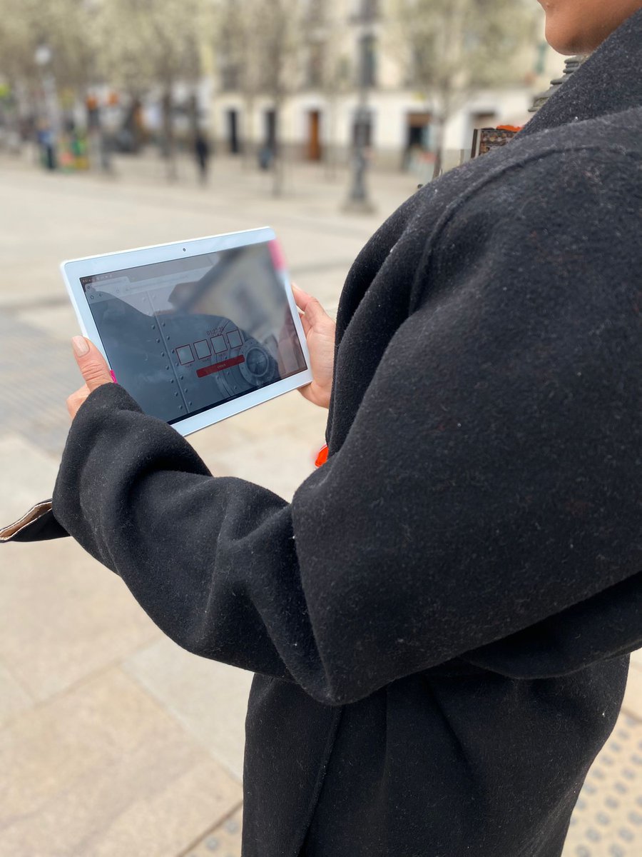 SmartyEventos's tweet image. El pasado viernes realizamos una apasionante Gymkhana para conocer la ciudad de Madrid para un grupo internacional,  una historia de intrigas y misterios en la que utilizamos todo tipo de gadgets y tecnología.
 ¿Quieres conocer más? 🕵️
smartyeventos.es/gymkana-urbana…