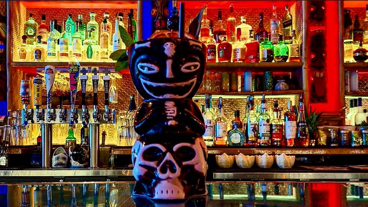 Mean muggin' Mondays 💀 #casatikimiami