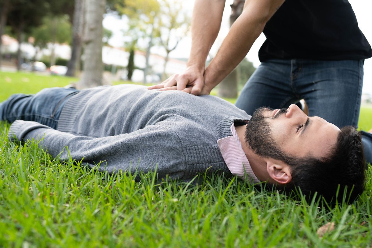 (1/3) For the first time, a new AHA scientific statement reviews data on the experience of lay people who have done CPR, assessing their perspectives on what it is  truly like to respond and do CPR to save someone’s life.