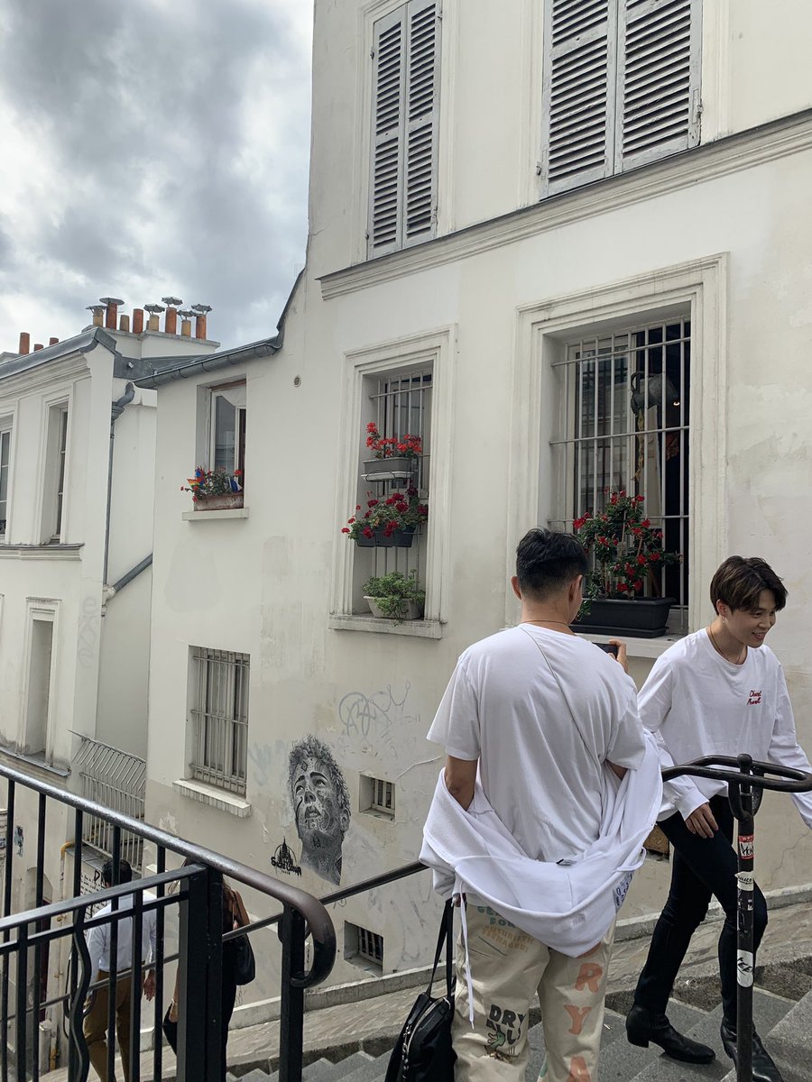 neocxat's tweet photo. In Paris 🤧 https://t.co/98fk680m4k