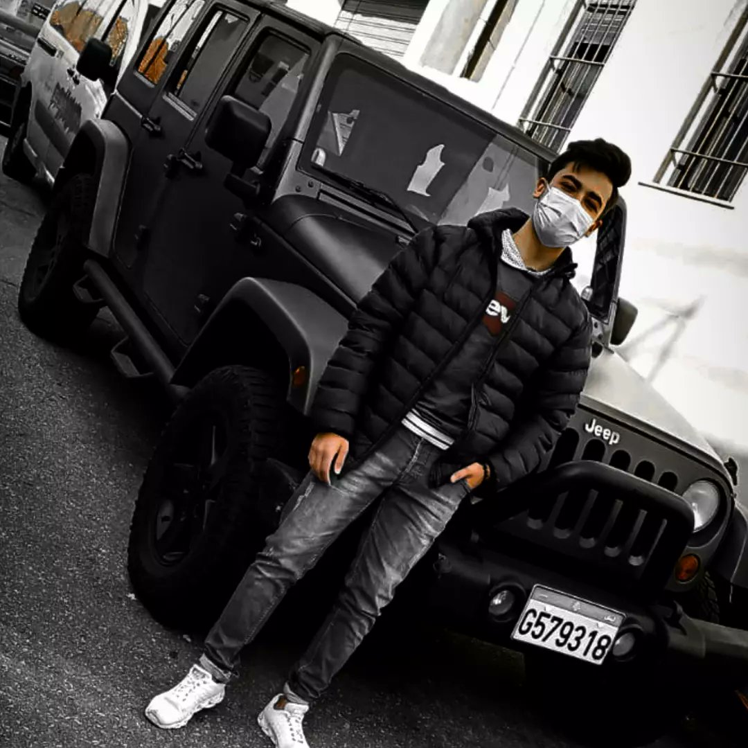 yazanhassanean's tweet photo. لا تناقش من يريد أن يظهرك مخطئاً
قل له أنت محق وينتهي الموضوع
#yazanhassanean 
#يزن_حسنين
#1_on_trending https://t.co/LPaxPC9QR6